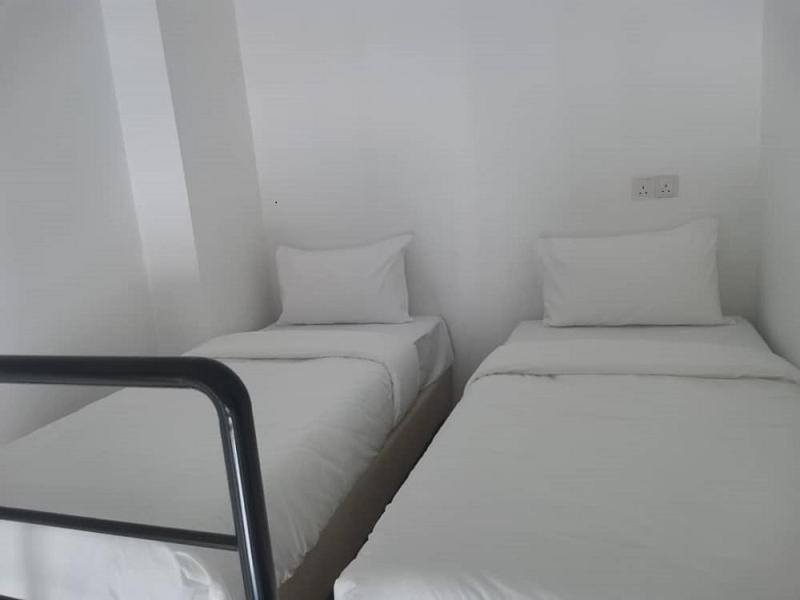 Yy48 Hotel 2 Mins Walk From Masjid Jamek Lrt Station Kuala Lumpur Exterior foto