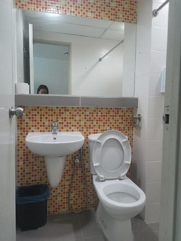 Yy48 Hotel 2 Mins Walk From Masjid Jamek Lrt Station Kuala Lumpur Exterior foto